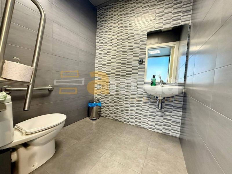Foto 1daa05cd-52dd-480e-be47-5dd4f85c8c1a. Local comercial a Centre Sabadell
