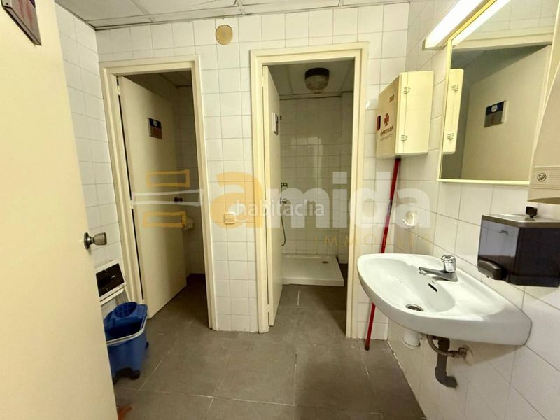 Foto 26e5e346-9ec4-4473-9e98-17bba5da74a7. Local comercial a Centre Sabadell