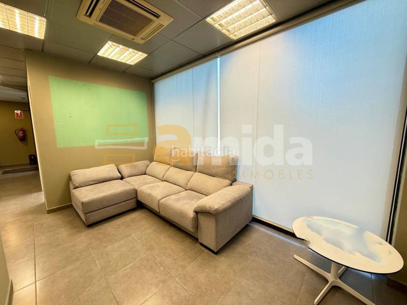 Foto 2bc2d882-99e8-4a0a-b98e-71e4d7118171. Local comercial a Centre Sabadell