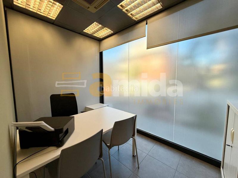 Foto 73fb7fd6-d783-469f-bcbe-41a968053a61. Local comercial a Centre Sabadell