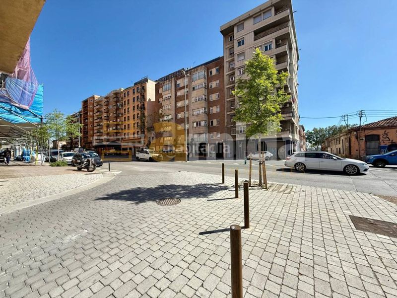 Foto b41e1f67-8de8-4a7f-a791-8cd84083534e. Local comercial a Centre Sabadell