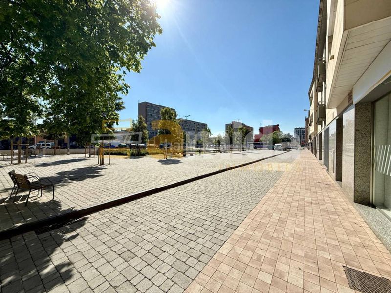 Foto c628cab6-1a77-486f-8604-34ed951fa058. Local comercial a Centre Sabadell