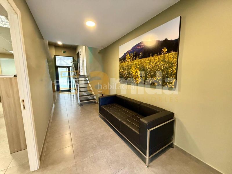 Foto dcce340c-8912-4c3e-b45b-7b84101ae661. Local comercial a Centre Sabadell