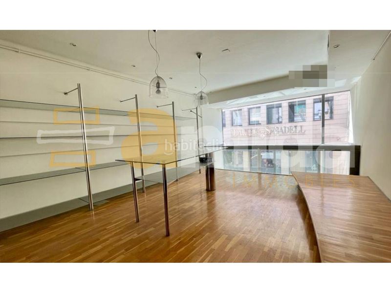 Foto 10bc67cf-35c6-4f35-b687-441dcc7e15b0. Edificio in Centre Sabadell