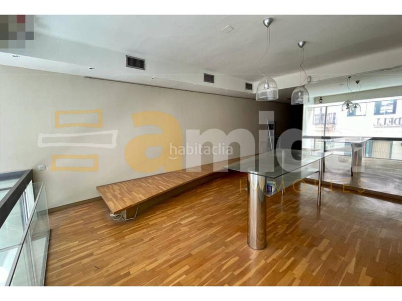 Foto 2bf59e21-c31c-4c2d-810a-86f4df40baa2. Edificio in Centre Sabadell