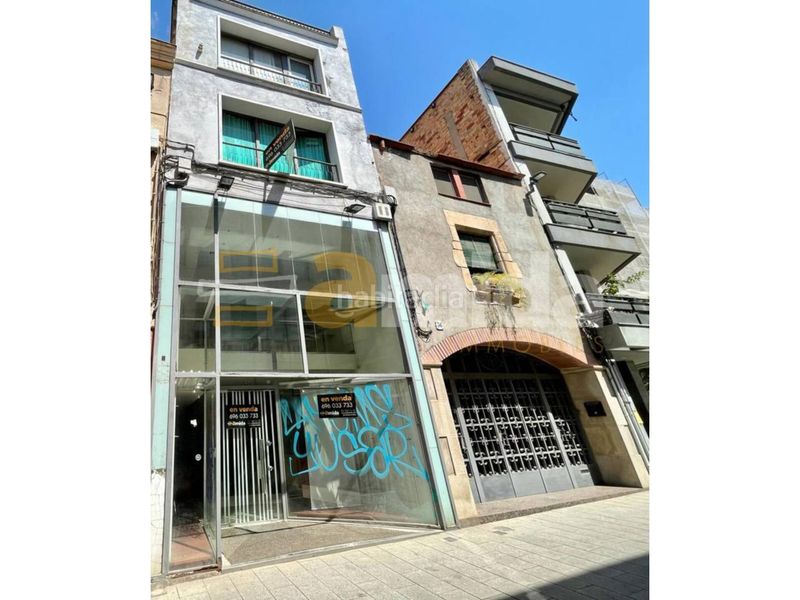 Foto 7ce4d7ae-db8c-4f17-9a63-58adba7a76e6. Edificio in Centre Sabadell