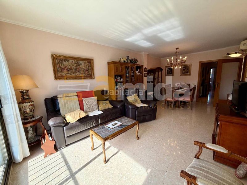 Foto eb705212-2ed0-4a4d-bce9-9210bde66bc3. Pis amb calefacció aparcament a Creu Alta Sabadell