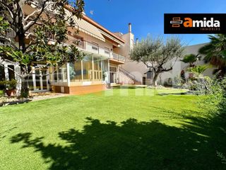 Haus in Centre. Casa en venta en centre