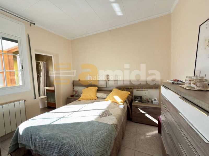 Foto 7ae72865-f49a-40c6-bc39-2c3c37275985. Casa amb calefacció a Can Puiggener Sabadell