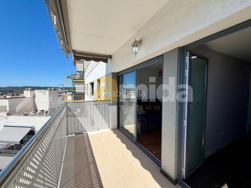 Foto d64f83e4-bd2b-4c1b-bb3a-b3dc66397924. Pis amb calefacció aparcament piscina a Can Gambús Sabadell