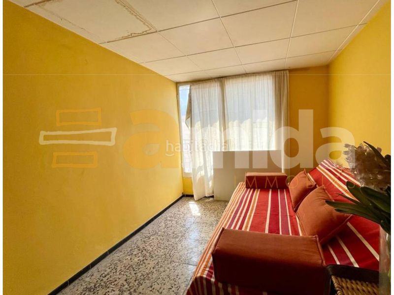 Foto cddfee00-74e7-48f3-b5df-b05679783852. Edificio  en venta en el centro en Centre Sabadell
