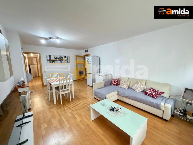 Foto 0b37fa3c-4d11-48de-bc53-514fdb1ac951. Flat with heating in Eixample Sabadell