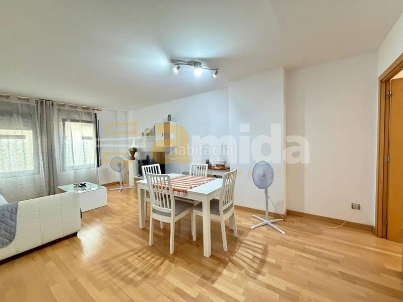 Foto 65494b30-fbfd-4a10-ba49-3df8017e412f. Flat with heating in Eixample Sabadell