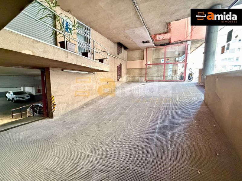 Foto 5d9ed219-ecb5-4def-beb0-8343f13e79fe. Aparcament cotxe a Centre Sabadell
