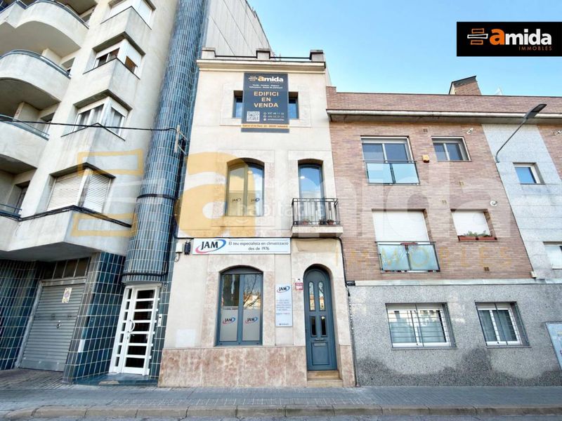 Foto 31f52e0b-c4b7-4e13-a32f-03e8dd7f0138. Edificio  en venta en Gràcia en Gràcia Sabadell