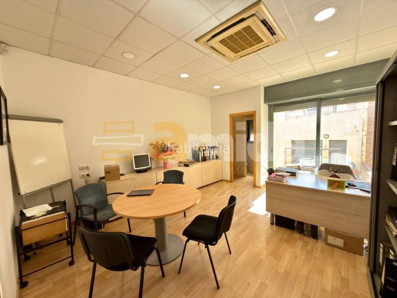 Foto 8a328def-8585-45c0-8b57-20152480dac9. Edificio  en venta en Gràcia en Gràcia Sabadell