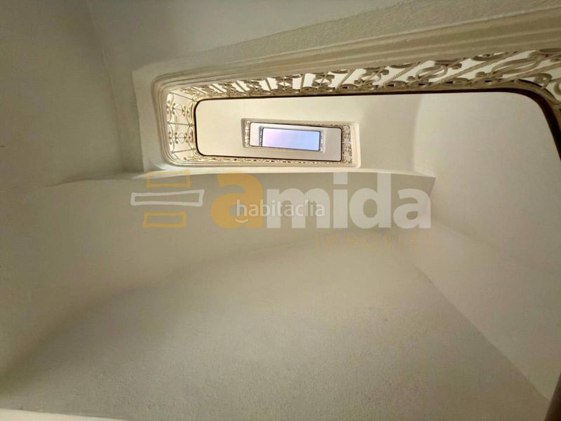 Foto 98168ad5-5e0d-4316-a8b1-33ce184e30f1. Edificio  en venta en Gràcia en Gràcia Sabadell