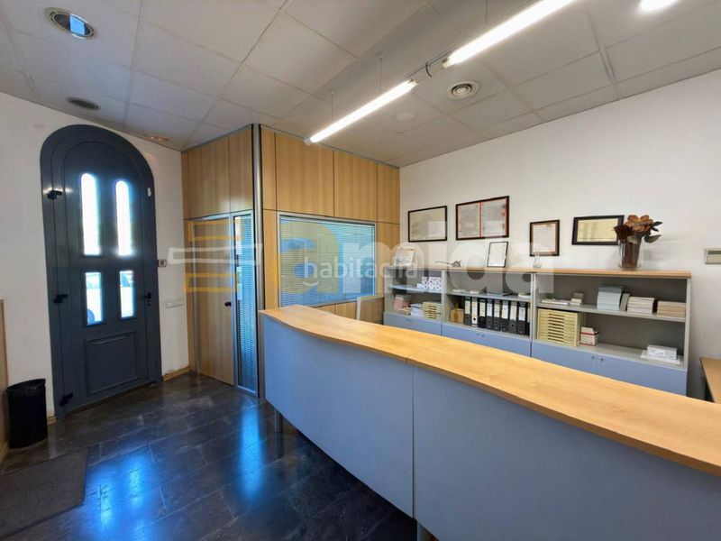 Foto b0002318-1715-4eca-b808-36afb577aebb. Edificio  en venta en Gràcia en Gràcia Sabadell