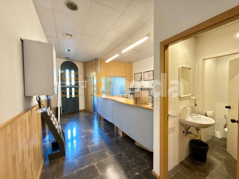 Foto c6f7424b-2c95-4a51-80f8-dc4105c4e375. Edificio  en venta en Gràcia en Gràcia Sabadell