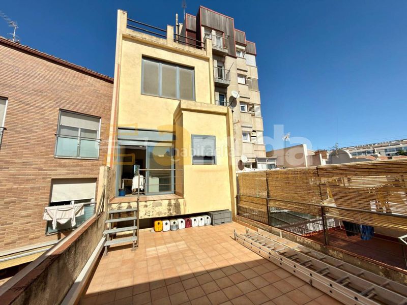 Foto 6c5e54c6-e921-45f7-8810-15017614e6c6. Edificio  en venta en Gràcia en Gràcia Sabadell