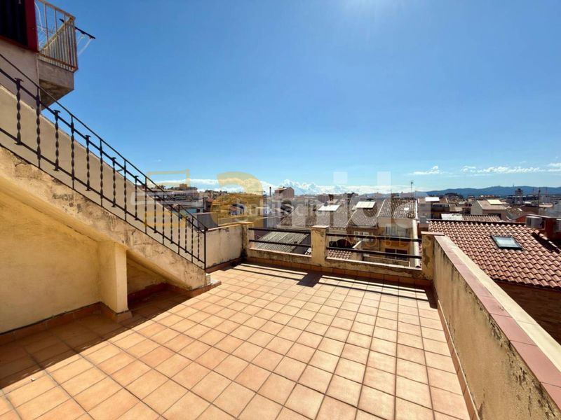 Foto 7220a317-2917-4963-bfb8-2dfd7455921f. Edificio  en venta en Gràcia en Gràcia Sabadell