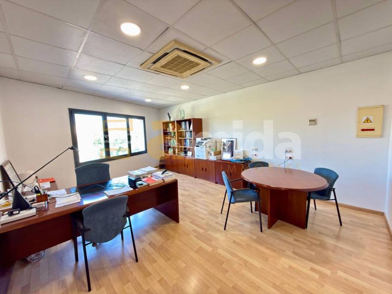 Foto ba895ae8-7354-4e8a-9f34-daf99d132a3e. Edificio  en venta en Gràcia en Gràcia Sabadell