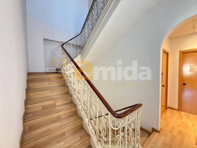 Foto d86d9898-e84c-4d94-95f4-33d7b25d2dc5. Edificio  en venta en Gràcia en Gràcia Sabadell
