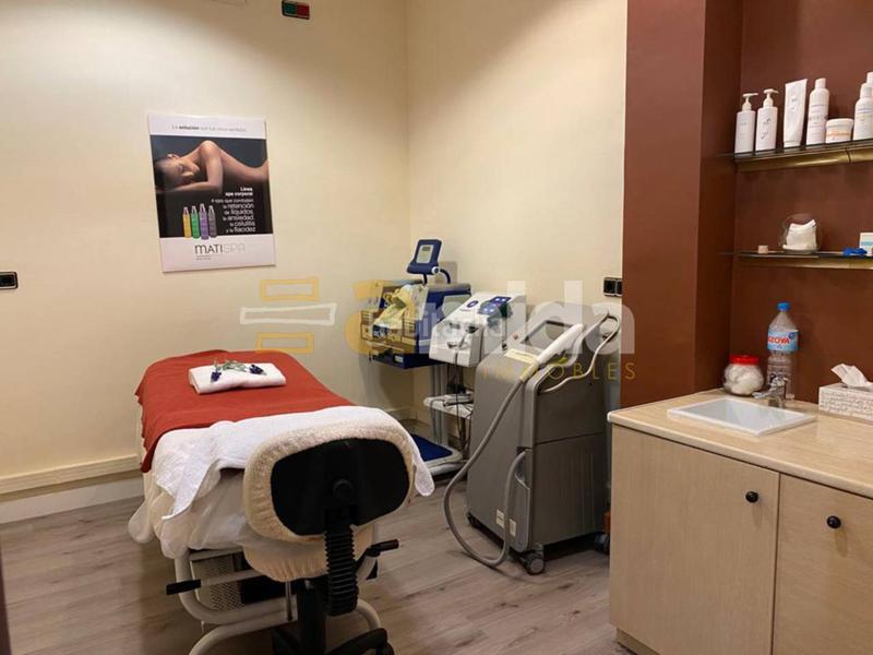 Foto a3ccf3b8-e083-4611-8934-a6fddc94c88a. Trapasso locale commerciale in Centre-Eixample-Can Llobet Barberà del Vallès