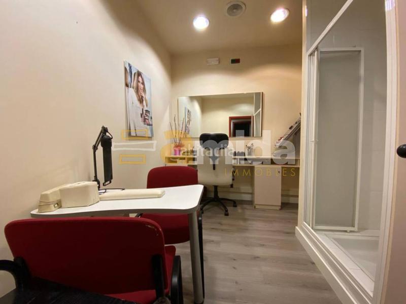 Foto ddf642f9-625c-40f0-96d7-8c6b56c349e7. Trapasso locale commerciale in Centre-Eixample-Can Llobet Barberà del Vallès