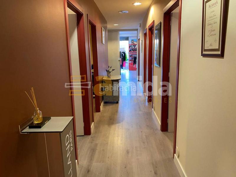 Foto a2b88823-9176-439e-8c9a-4a38168fb9a2. Local comercial a Centre-Eixample-Can Llobet Barberà del Vallès