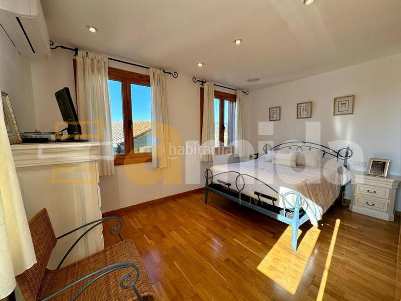 Foto 2a829c97-a15f-4657-abf9-07d30eb7f771. Chalet casa en venta en castellar del vallés en Eixample - Can Bogunyà Castellar del Vallès