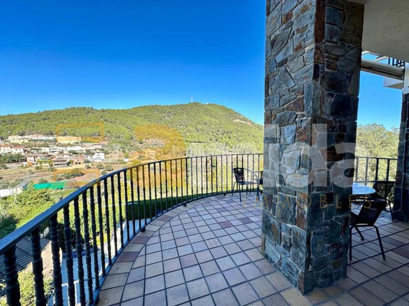 Foto 658a3745-07f1-4c13-b942-01ea45a19066. Chalet casa en venta en castellar del vallés en Eixample - Can Bogunyà Castellar del Vallès