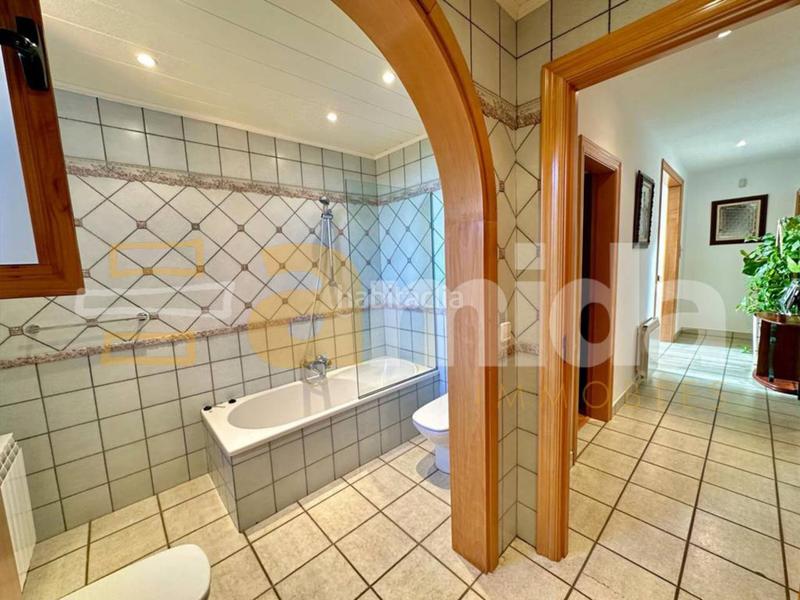 Foto 808226c6-1085-4533-be28-6d64a4373ba1. Chalet casa en venta en castellar del vallés en Eixample - Can Bogunyà Castellar del Vallès