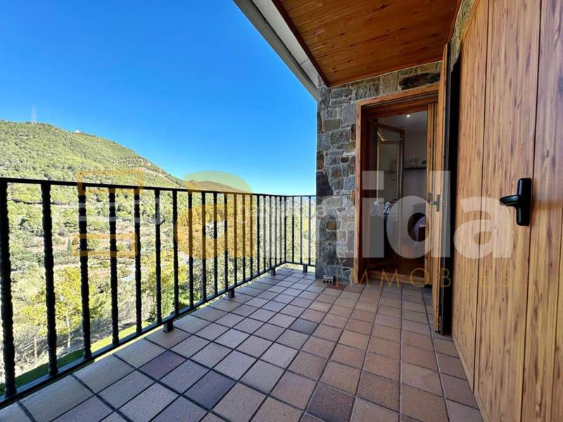 Foto a61e1da2-bf64-4937-8773-15936e42784d. Chalet casa en venta en castellar del vallés en Eixample - Can Bogunyà Castellar del Vallès