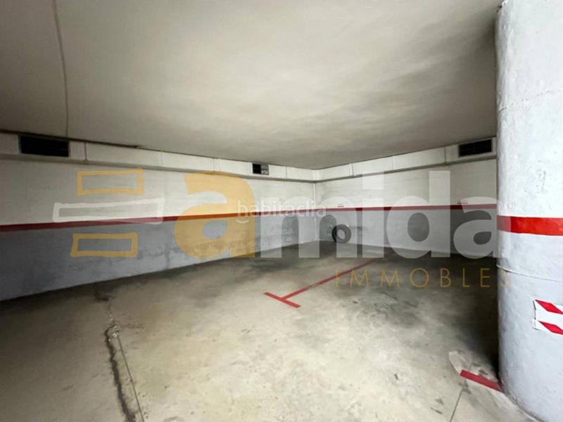 Foto f4b5379f-1940-4a30-8948-08abebc60d84. Posto auto in Ca n'Oriac Sabadell