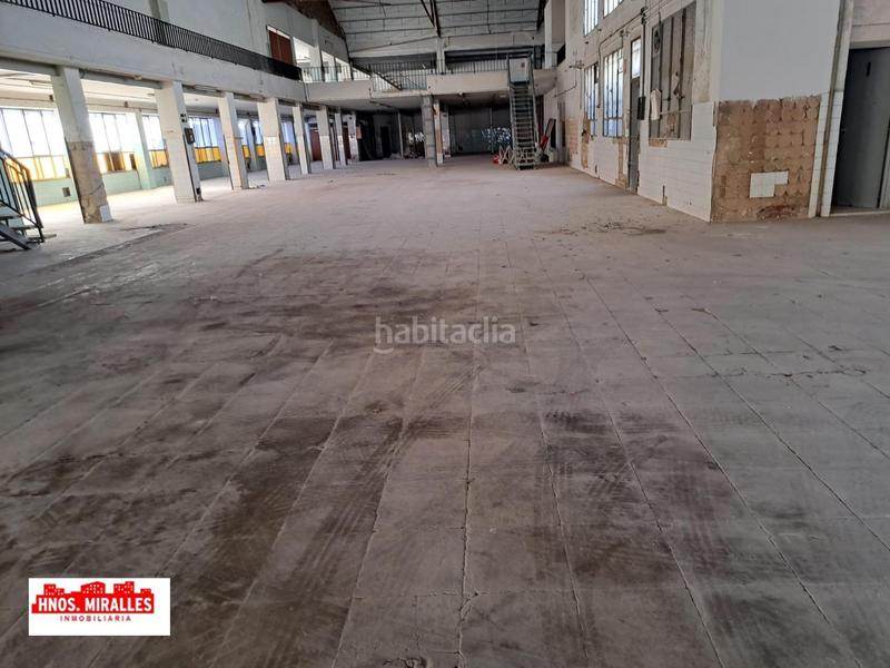 Foto 9c417b00-d1bf-4823-af09-58077f30eee3. Location bâtiment à usage industriel dans San Crispín Elche / Elx