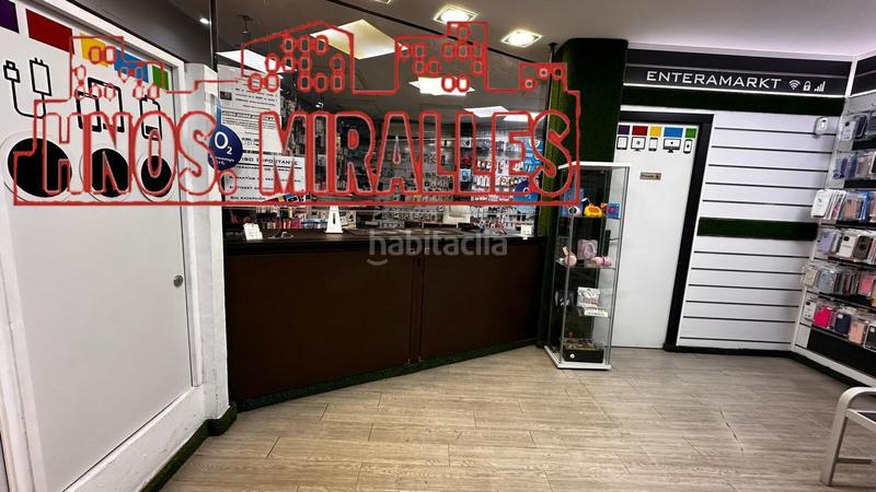 Foto fe12e2ee-2872-435e-9400-23fbb0ae334c. Lloguer local comercial a Plaza Crevillente - Antiguos Juzgados - El Asilo Elche / Elx