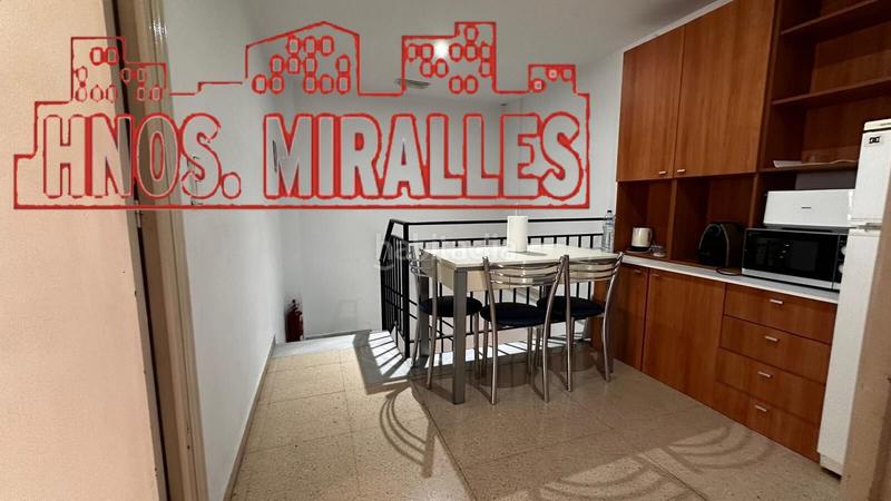 Foto d4aa8d09-a1b8-46b4-becb-2436eb49d2b9. Location local commercial dans Plaza Crevillente - Antiguos Juzgados - El Asilo Elche / Elx