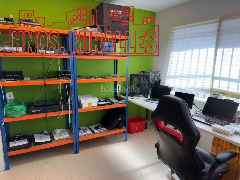 Foto a4298e3a-fc47-4864-a0f8-750c8799ee60. Rent business premise in Plaza Crevillente - Antiguos Juzgados - El Asilo Elche / Elx