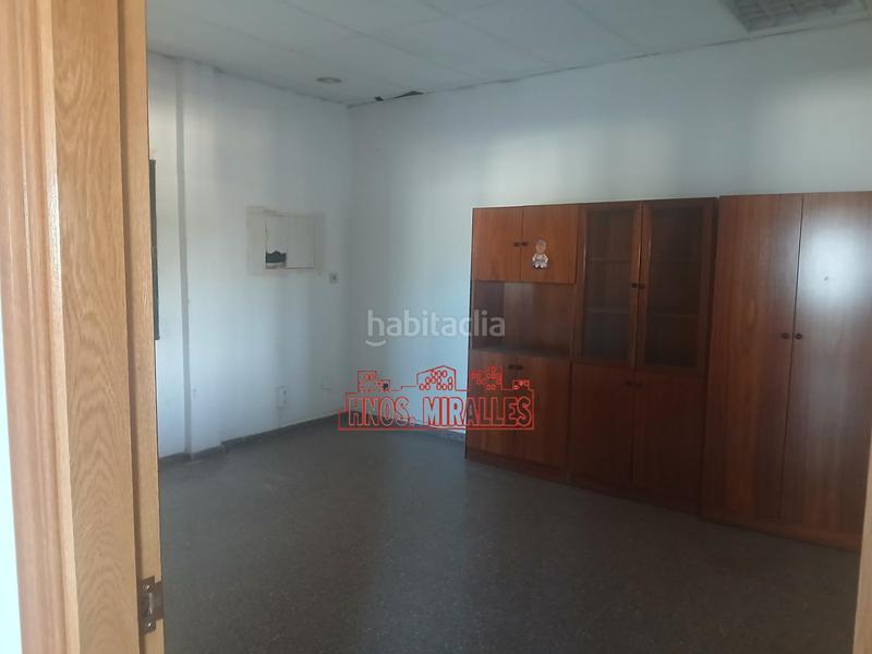 Foto 3ffd6362-c28c-49d0-87ef-a4b3bb7d388e. Capannone industriale in El Castillo Aspe