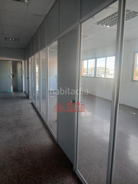 Foto 5749f170-3f52-4c46-bac5-2b77fc90155b. Capannone industriale in El Castillo Aspe