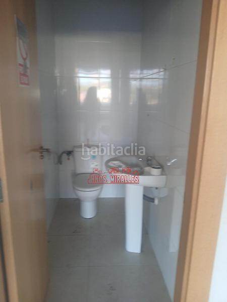 Foto d41e7ac5-37bb-4a59-9f29-ea8fa647fb52. Capannone industriale in El Castillo Aspe