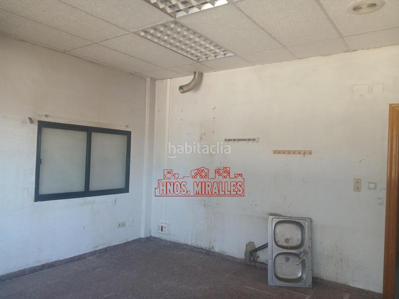 Foto e25a2bea-cb9b-4cb7-a721-1f743886215e. Capannone industriale in El Castillo Aspe