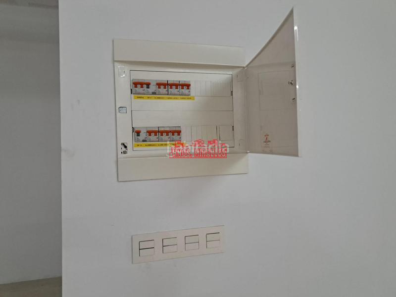 Foto 4a849db8-8530-44c6-9b7e-487dfabdcd80. Location local commercial dans Almoradí