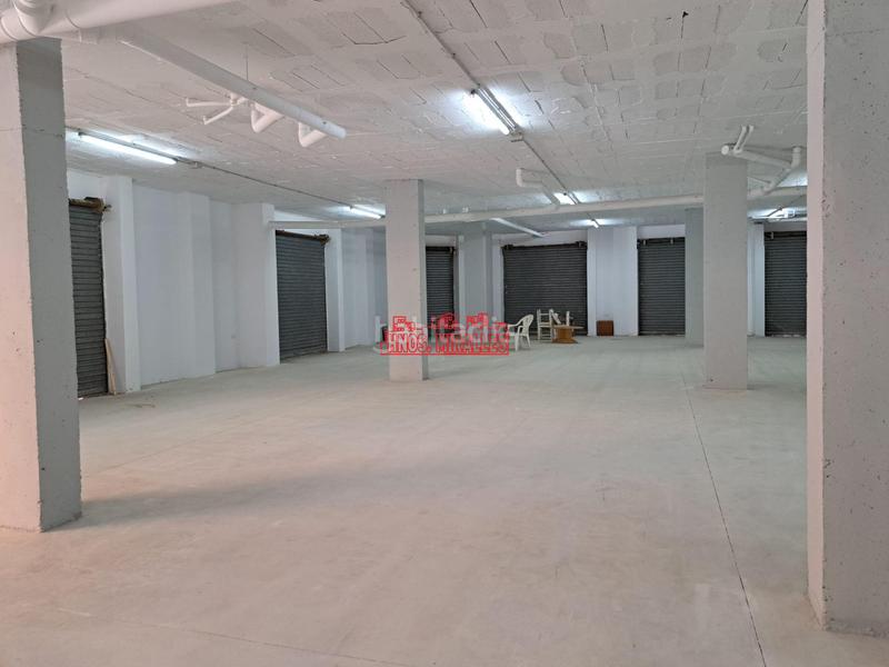 Foto 52f62366-ef0b-4d30-bf6a-798859d58489. Location local commercial dans Almoradí