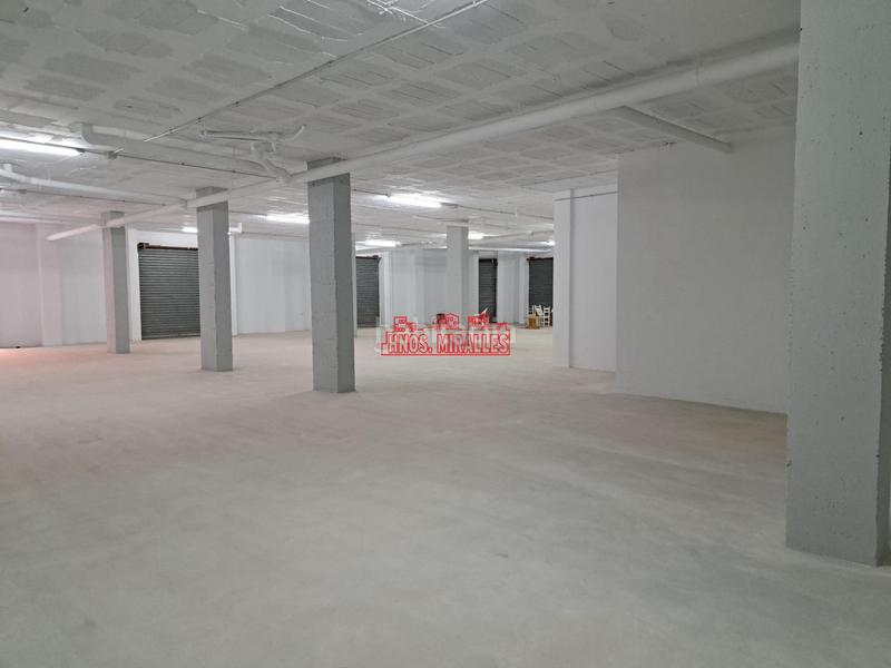 Foto cde78eca-b523-4043-b0f8-53195bc0ef9f. Location local commercial dans Almoradí