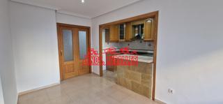Pis a Camí dels Magros - Casablanca. Muy interesante piso del 2004 con ascensor semi nuevo con solo 6