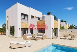 Chalet à Benijófar. Espectacular villa con piscina en benijofar!! obra nueva