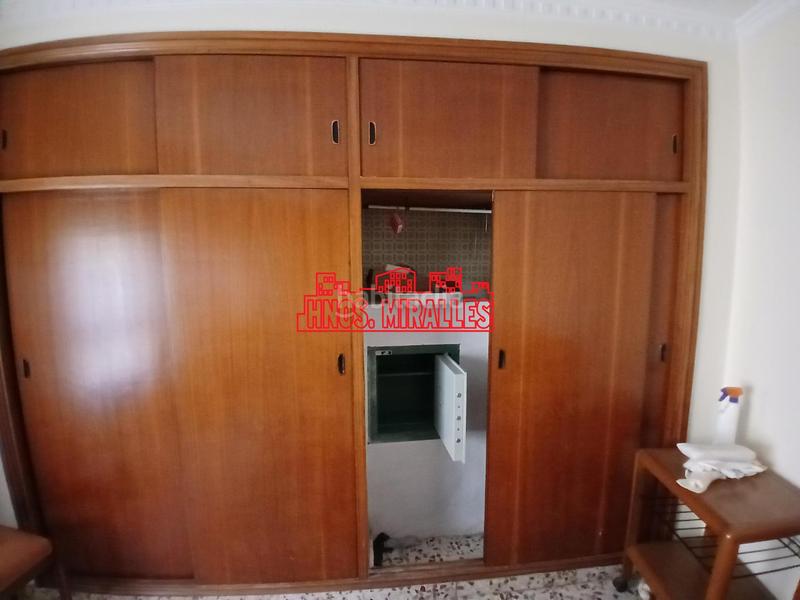 Foto 4c05a67c-f673-42ac-95ec-5de022b459c8. Appartement avec chauffage dans Reina Victoria - Miguel Hernández Elche / Elx