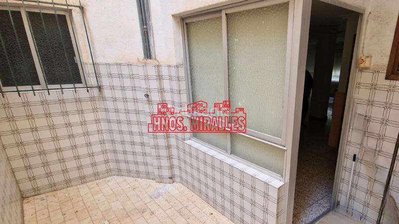 Foto 70c9f19d-7fb9-4083-90bc-97998153222c. Rent business premise in Centro Elche / Elx